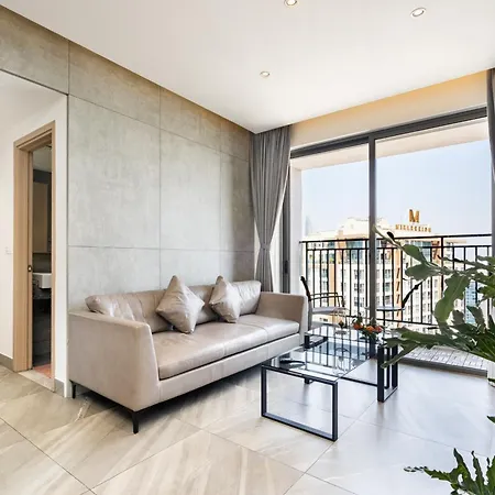 Saigon Apartments - Free City Walk Experience, Amazing Infinity Pool & Free 4G Sim Card For 3 Nights